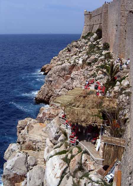 CafeOnTheRocks-051005-1104a