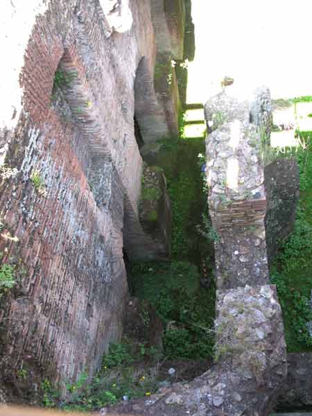 Coliseum-Inside-042605-1013a