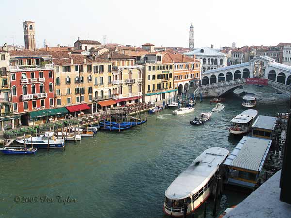 AcrossFromBembo-050205-832a