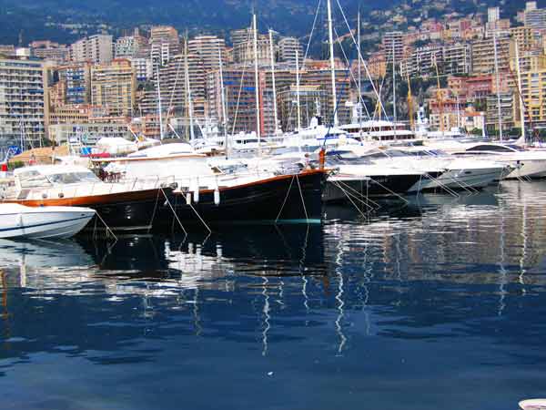 BoatsInMarina-050405-1244p